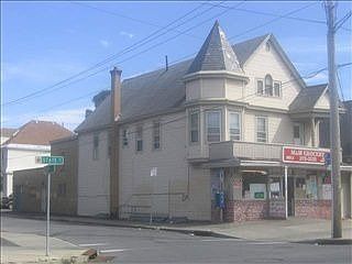2nd image of 1329 State St