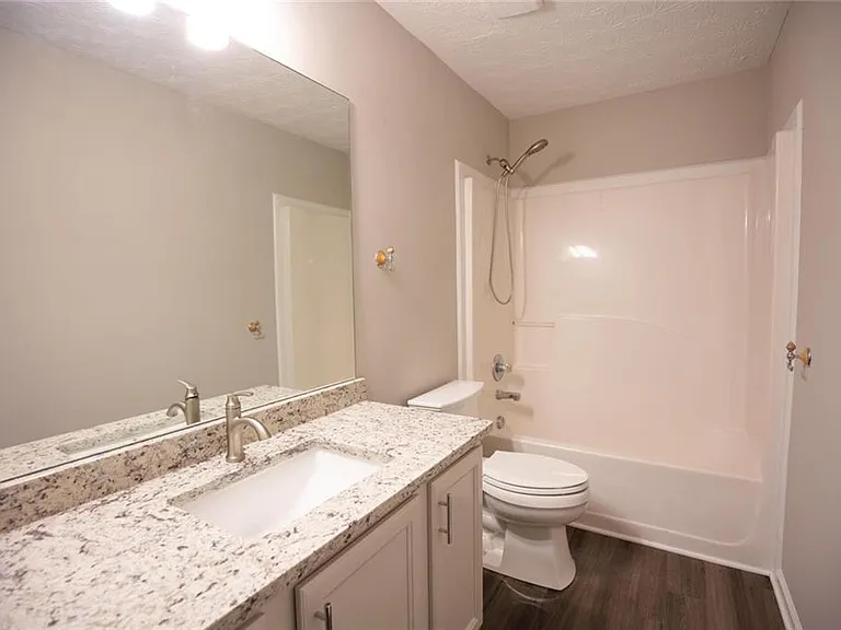 649 Kenridge Dr — Photo 28
