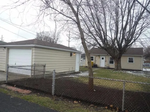 237 N Arbogast St, Griffith, IN 46319