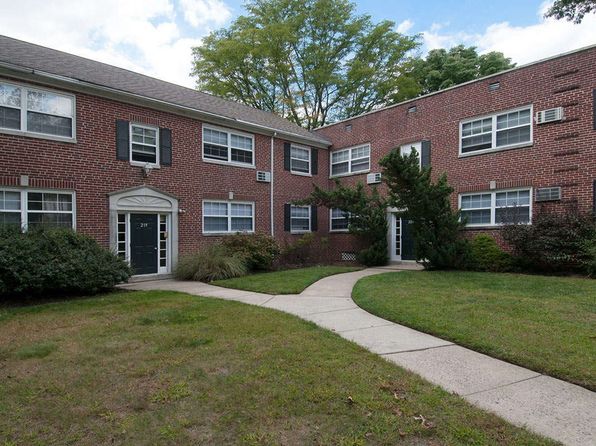 213 Garfield Ave #200D