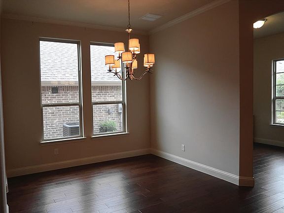 5th image of 420 Stableford St