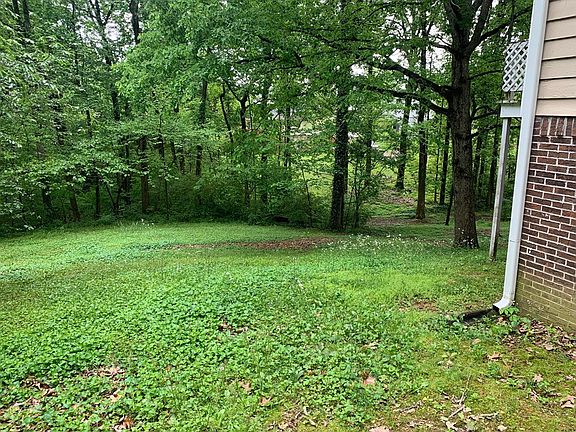 3rd image of 4707 Pebble Brook Cir NE
