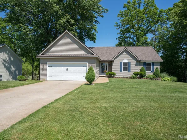 11391 Audubon St, Fenton, MI 48430