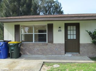 205 Phantasy Ave, Lake Placid, FL 33852
