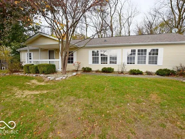 218 Northwest Dr, Pendleton, IN 46064