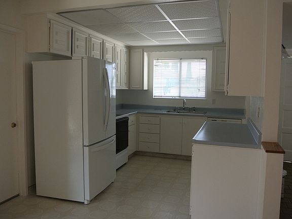 4th image of 2092 Stonewood Ln