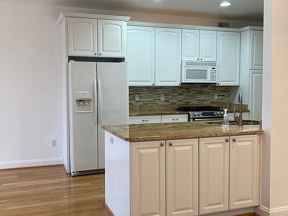 5th image of 10060 Iron Pointe Drive Ext #301A3