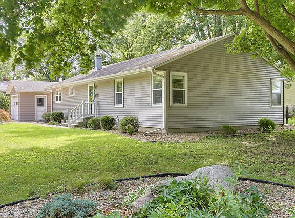 4th image of 501 Park Pl