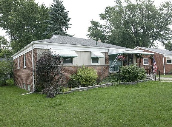 4th image of 11180 Oxbow St