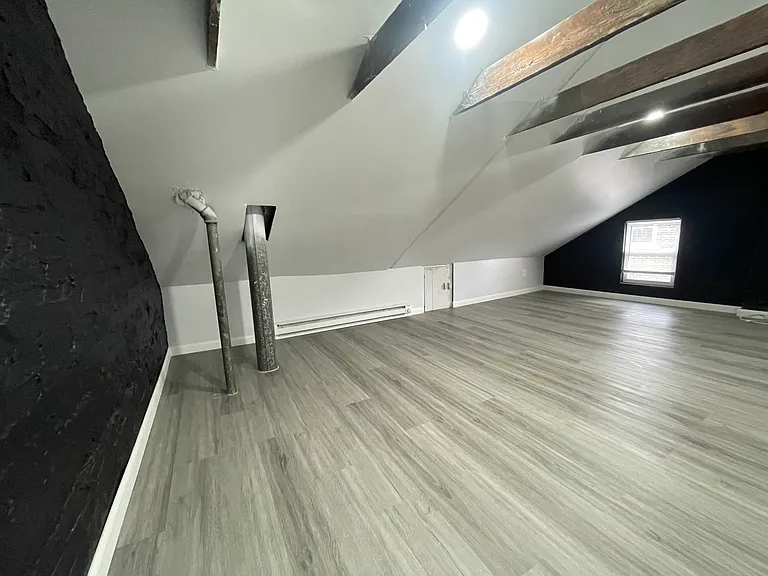 535 N 2nd St — Photo 21