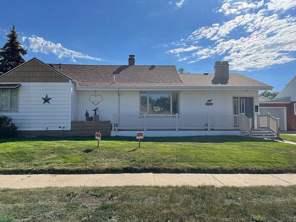 222 Hazel St, Plentywood, MT 59254 Zillow