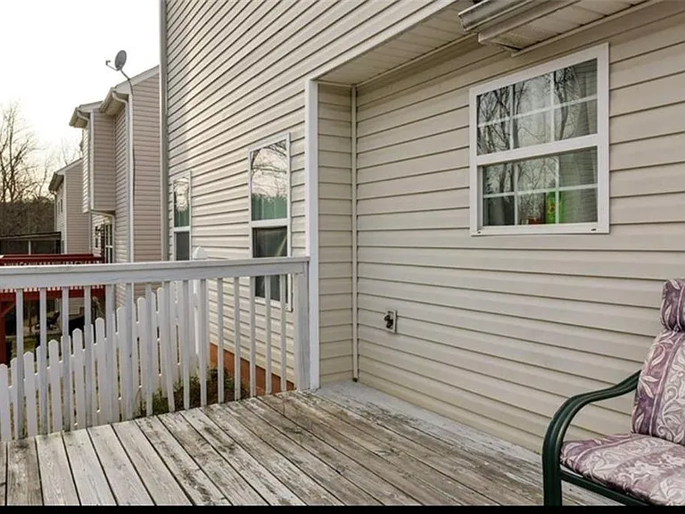 324 Greystone Pkwy — Photo 19