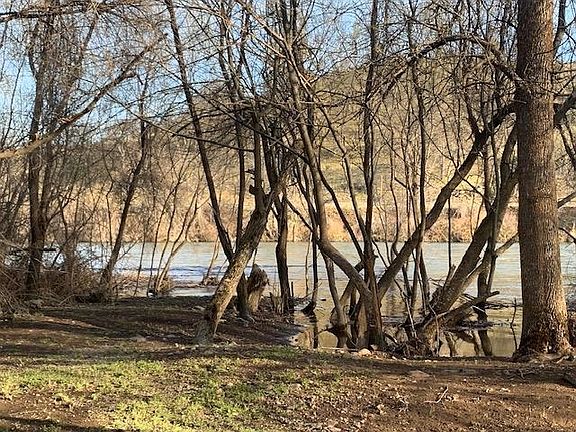 3rd image of 3910 Copco Rd