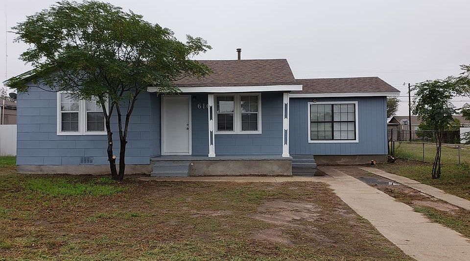 1st image of 610 Honeysuckle St