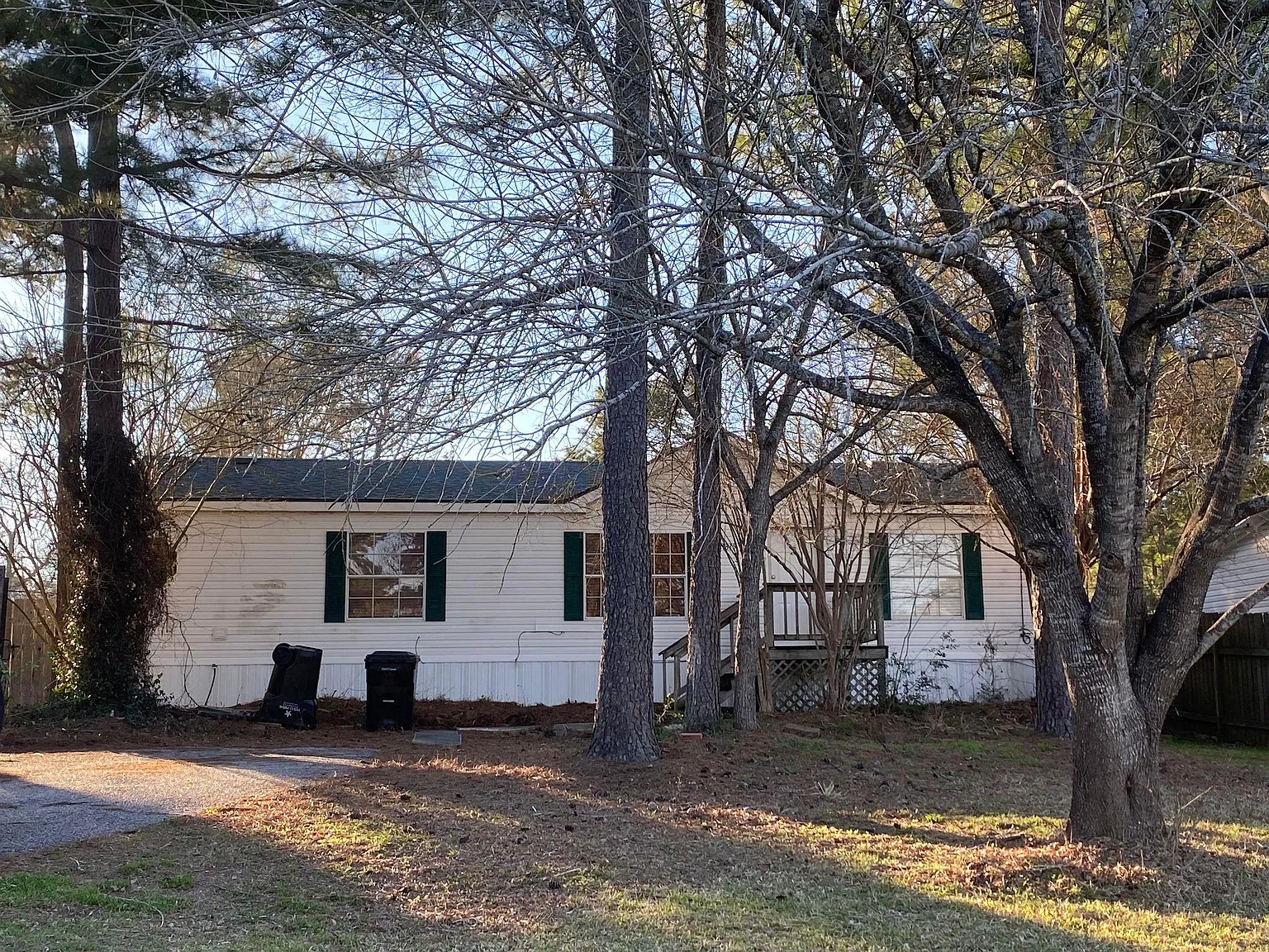 3 bed, 1472 sqft, $1,350 — Photo 1