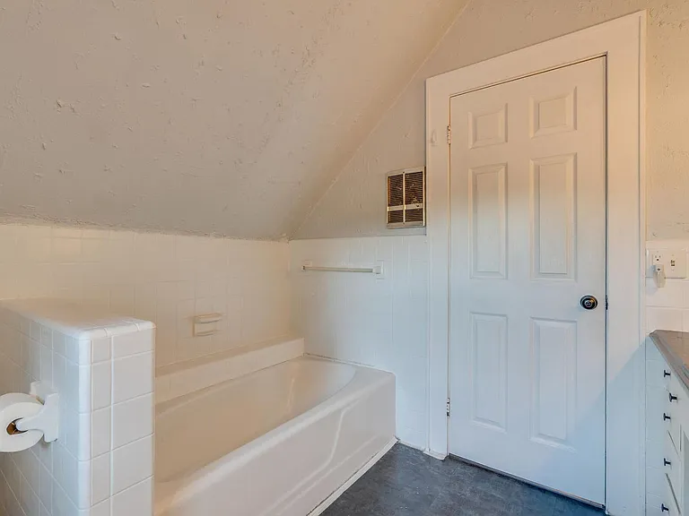 712 Haynes St — Photo 25