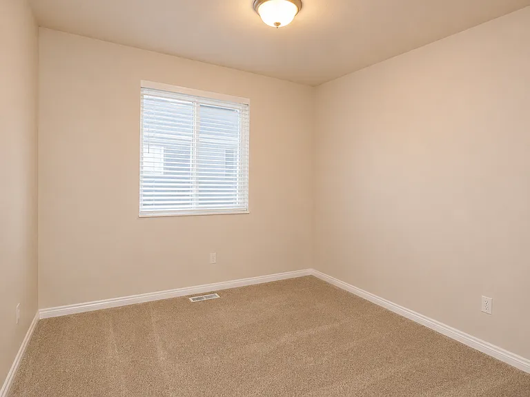 3675 W Plymouth Rock Cv N — Photo 10