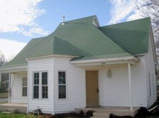 824 S 2nd St, Rogers, AR 72756