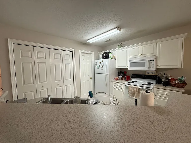 275 Caldwell Cir — Photo 9