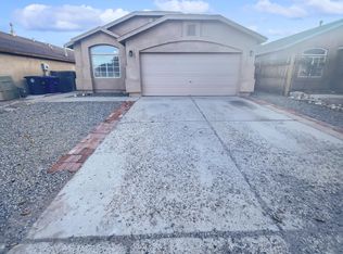 6112 Cyonus Ave NW, Albuquerque, NM 87114