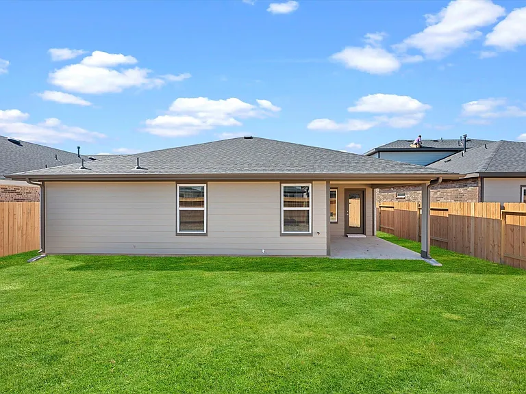 3335 Silverton Dr — Photo 34