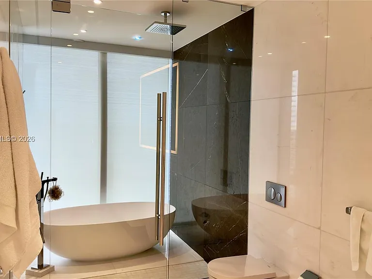300 Biscayne Boulevard Way #2601E — Photo 11