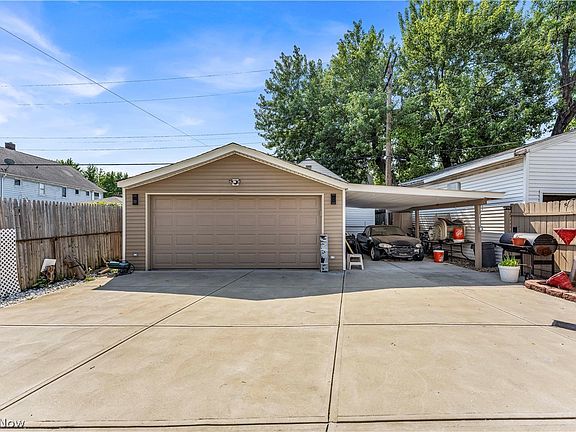 5th image of 3056 W 115th St