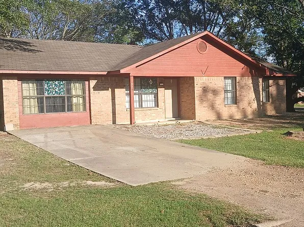 320 S Lewis St, Mineral Springs, AR 71851