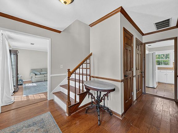 5th image of 5309 Pine Needle Dr