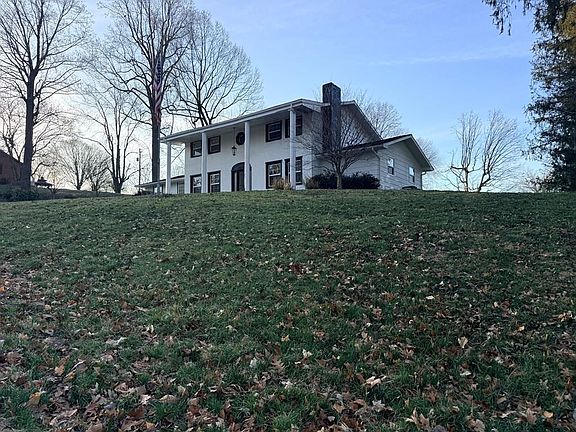 2nd image of 618 Jo Ell Ln