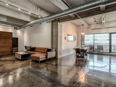 360 W Pershing Rd Ste 230, Kansas City, MO, 64108