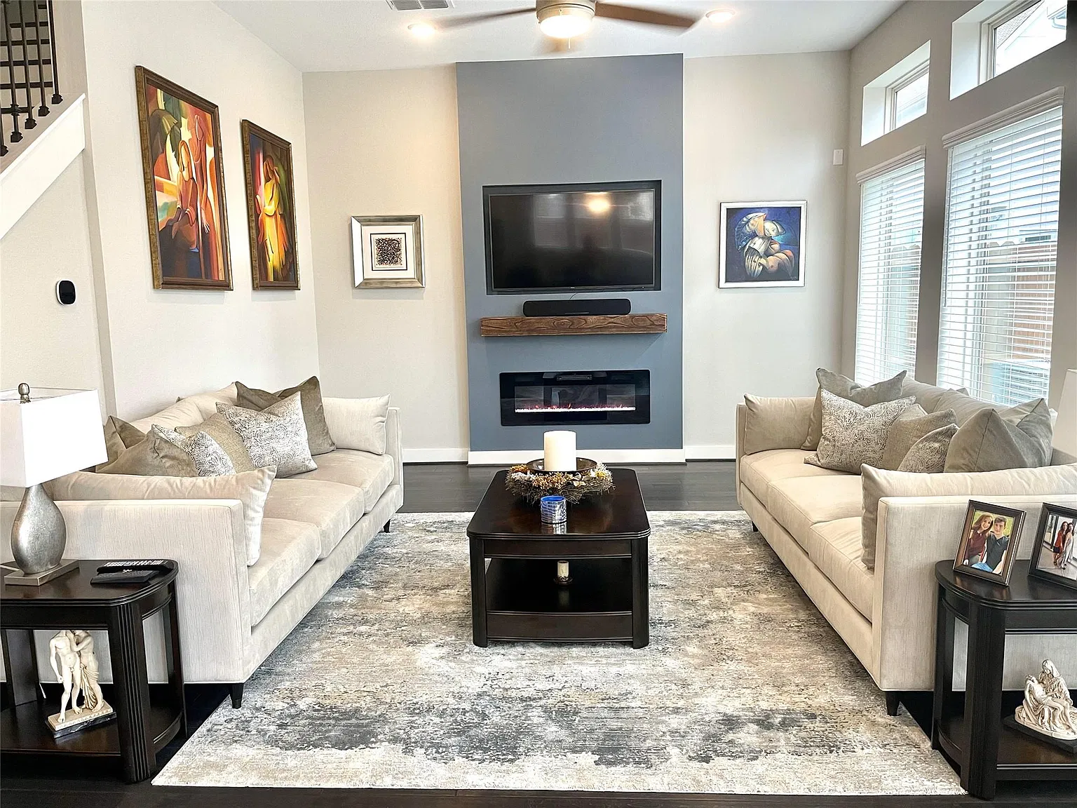 3 bed, 2.5 bath, 2412 sqft, $3,800 — Photo 3