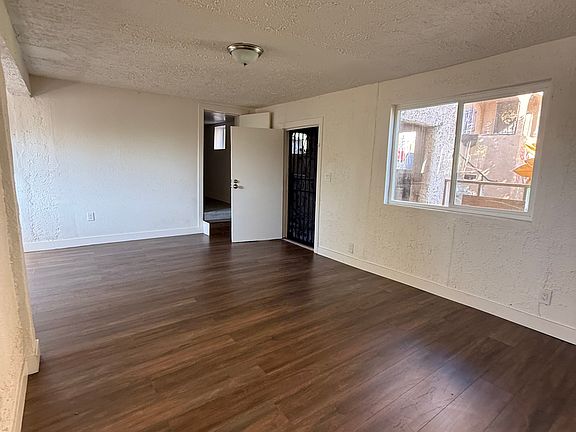 4th image of 3624 Dwiggins St #3624