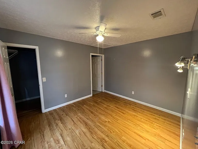 5731 Pinetree Ave — Photo 4