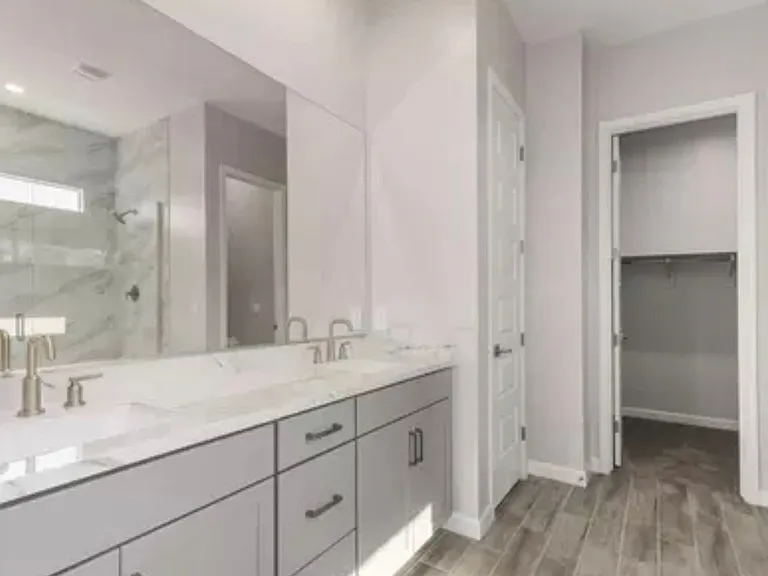 10250 W Adam Ave — Photo 12