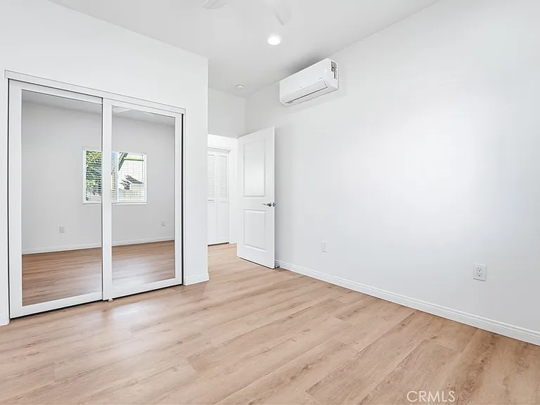 21005 Longworth Ave — Photo 16