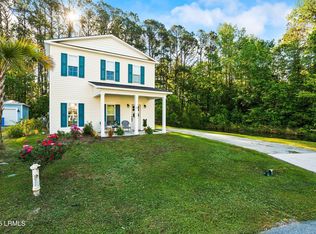 13 Bittie Cir, Beaufort, SC 29906