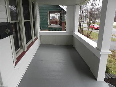 2nd image of 17201 Larchwood Ave