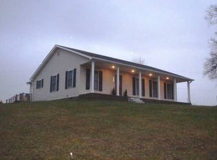 1099 Moores Ln, Hustonville, KY 40484