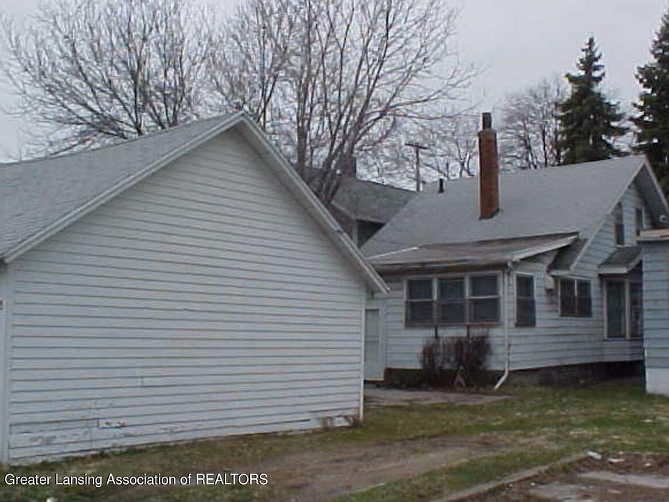 2nd image of 1709 Herbert St