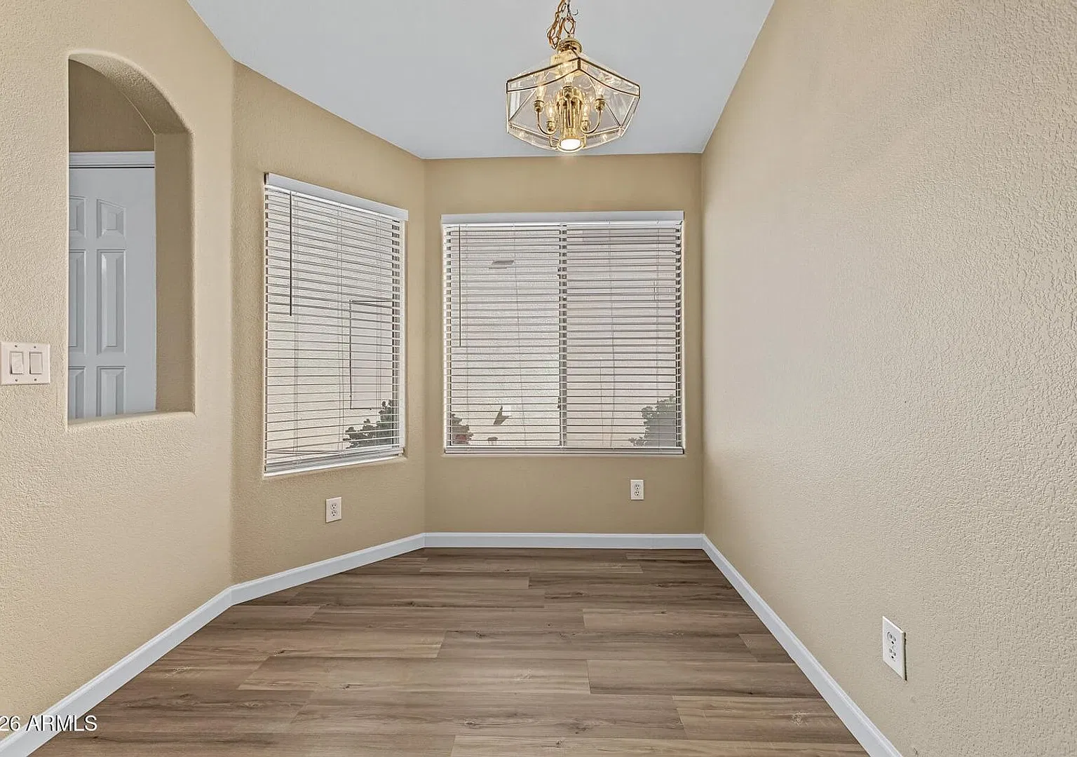 3 Bedroom + Bonus Room in Maricopa — Photo 4