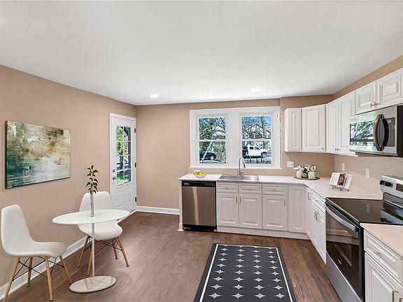 2nd image of 5255 Loughborough Ave