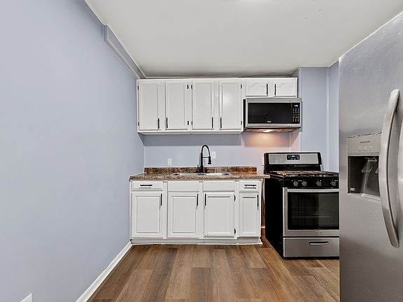 4th image of 423 N Holmes Ave