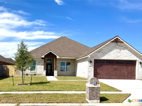 307 Silver Lk, Victoria, TX 77904