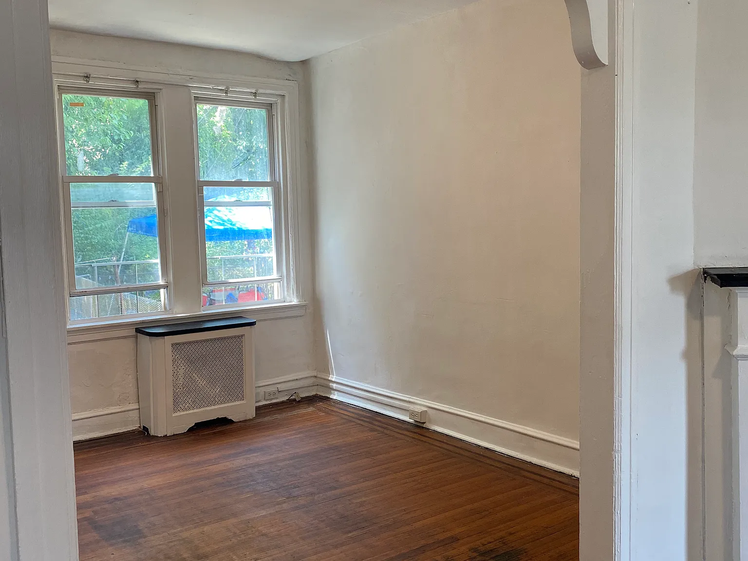 2 bed, 896 sqft, $1,350 — Photo 4