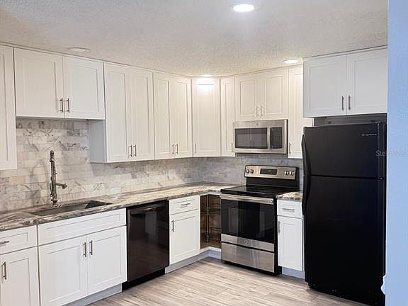 5th image of 5555 Baywater Dr