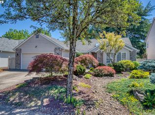 16915 SE 28th St, Vancouver, WA 98683