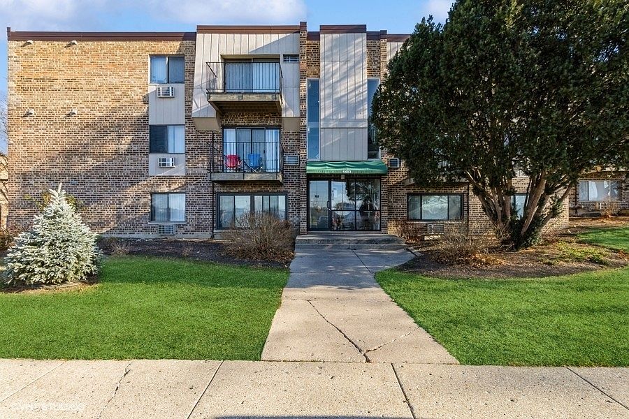 1st image of 1493 N Winslowe Dr Unit 102
