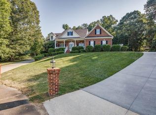 306 Spring Lake Ct, Lexington, NC 27295