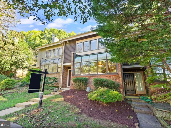 11029 Thrush Ridge Rd, Reston, VA 20191